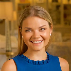 Hallie Smith Headshot